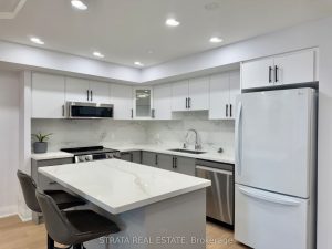 1-bedroom condo apartment for rent in Toronto — 1212 - 25 The Esplanade N/a
