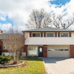 4-bedroom home for sale in Sarnia — 1220 Ridgewood Drive (Photo 5)