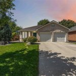 3-bedroom home for sale in Sarnia — 123 Cassandra Boulevard (Photo 2)