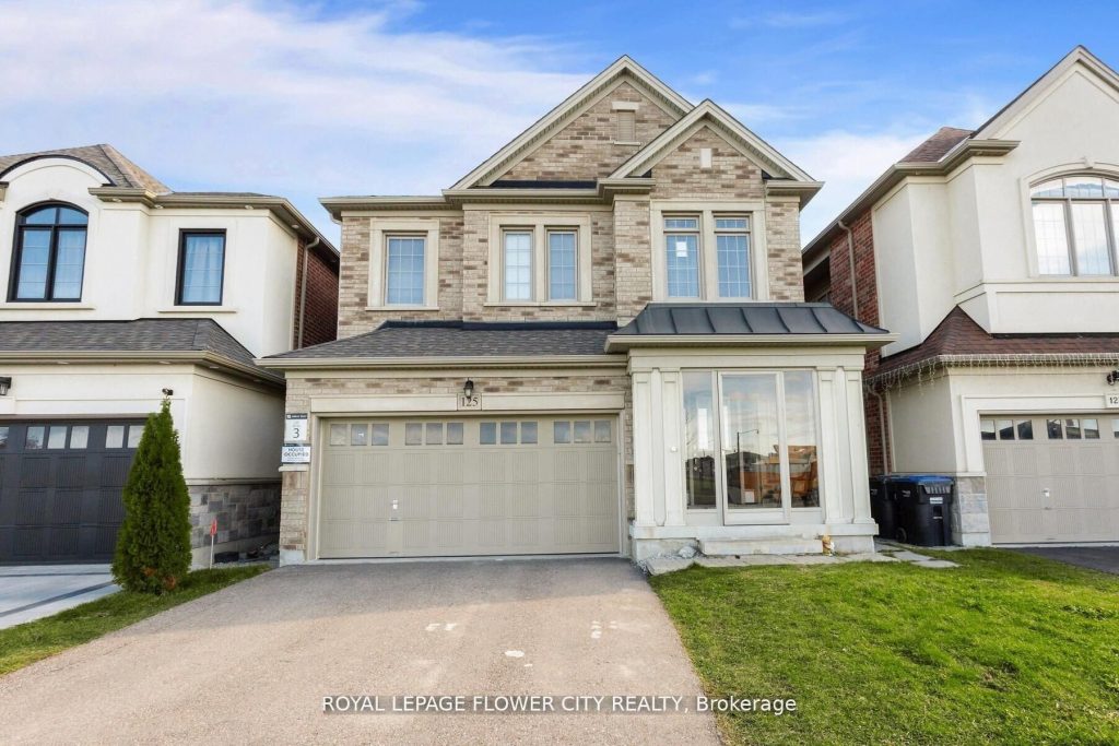4-bedroom detached home for sale in Peel — 125 Lionhead Golf Club Road (Photo 1)