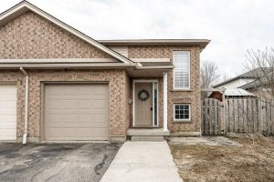 3-bedroom semi-detached home for sale in Perth — 127 Walsh Crescent