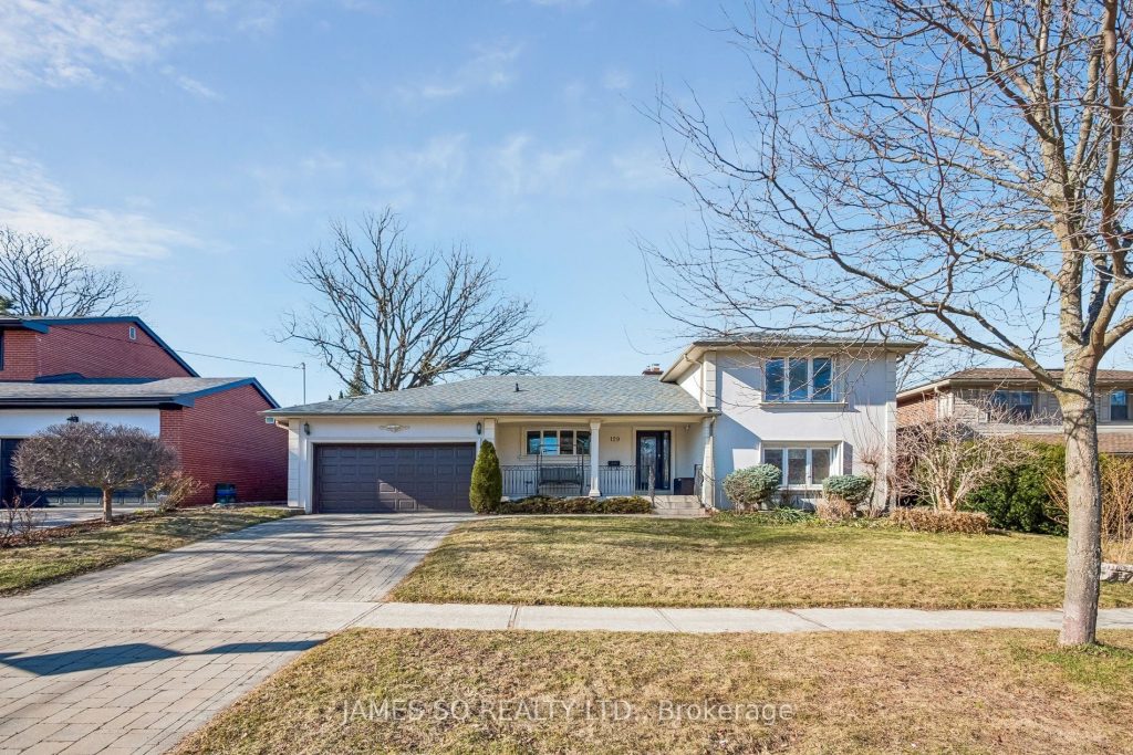 4-bedroom detached home for sale in Toronto — 129 Bannatyne Drive (Photo 1)