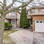 3-bedroom semi-detached home for sale in Hamilton — 129 Harnesworth Crescent (Photo 5)
