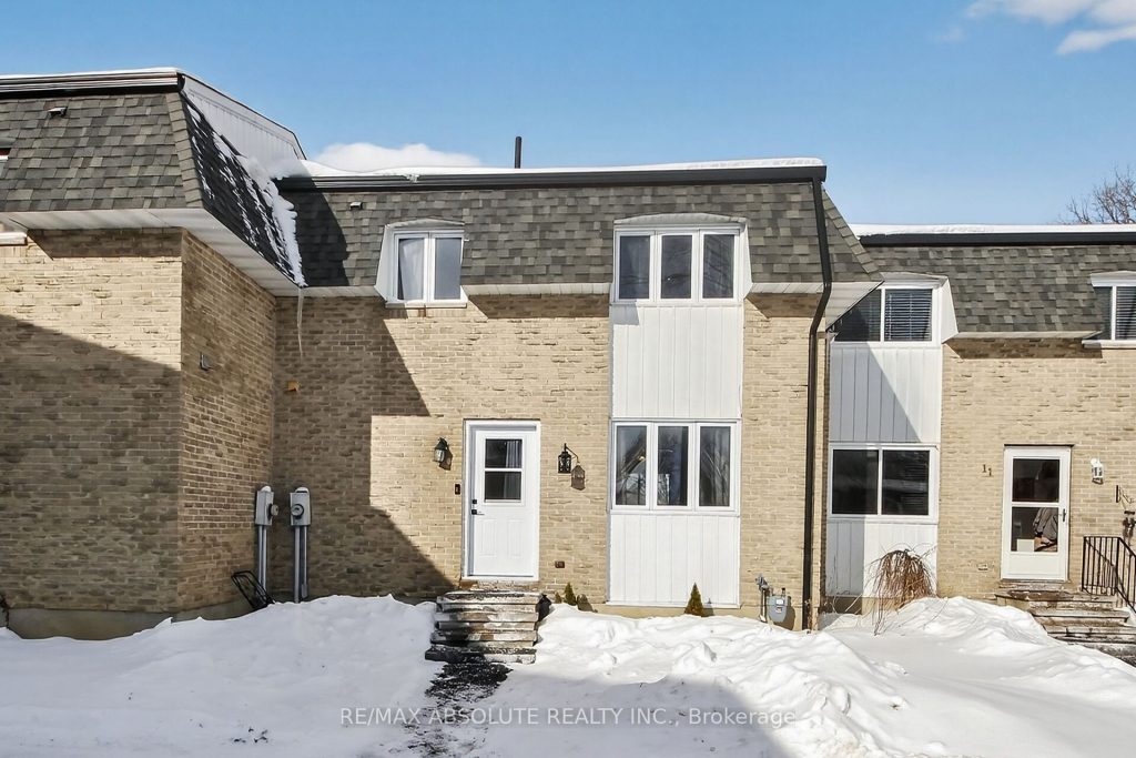 3-bedroom condo townhouse for sale in Ottawa — 12 - 68 King Street (Photo 1)