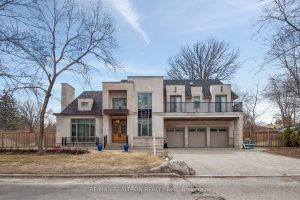 4-bedroom detached home for sale in York — 12 Miner Circle