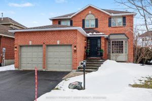 4-bedroom detached home for sale in Ottawa — 12 Sherk Crescent