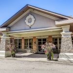 2-bedroom condo apartment for sale in Halton — 1301 - 100 Burloak Drive (Photo 1)