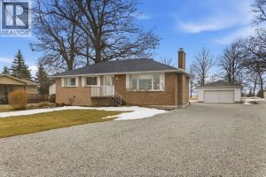 4-bedroom home for sale in Essex — 13132 Walker Sideroad