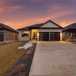 4-bedroom detached home for sale in Perth — 131 Huron Street (Photo 3)