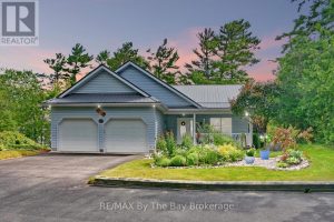 3-bedroom home for sale in Wasaga Beach — 1327 River Road East
