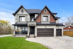 5-bedroom detached home for sale in Peel — 135 Mill Street S