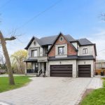 5-bedroom detached home for sale in Peel — 135 Mill Street S (Photo 2)