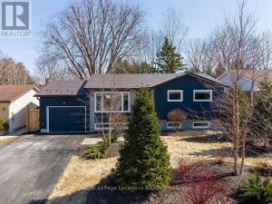 5-bedroom home for sale in Blue Mountains — 135 Orchard Drive