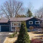 5-bedroom home for sale in Blue Mountains — 135 Orchard Drive (Photo 4)