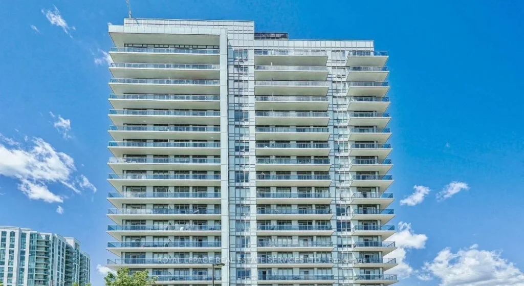 3-bedroom condo apartment for rent in Mississauga — 1403 - 4655 Glen Erin Drive (Photo 1)