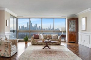 3-bedroom condo apartment for sale in Toronto — 1405 - 63 St Clair Avenue W