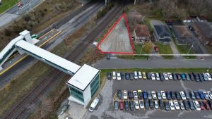 Studio land home for rent in Whitby — 1411 Byron Street S