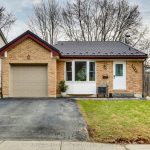 2-bedroom detached home for sale in Middlesex — 142 Chesley Avenue (Photo 5)