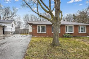 3-bedroom semi-detached home for sale in Hamilton — 143 Cranbrook Drive