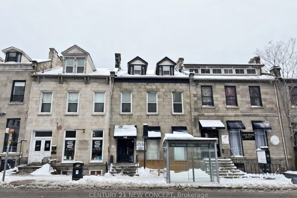 4-bedroom att/row/townhouse for sale in Hamilton — 146 James Street S (Photo 1)