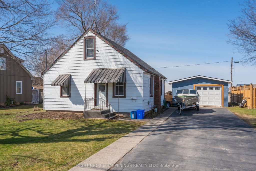 2-bedroom detached home for sale in Niagara — 149 Oakwood Street (Photo 1)