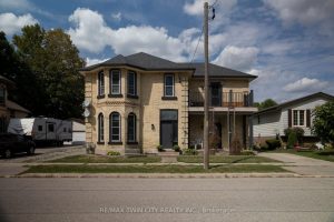 4-bedroom detached home for sale in Norwich — 14 Elgin Street W
