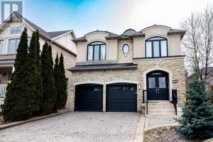 3-bedroom detached home for sale in York — 14 Riel Drive