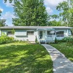 2-bedroom mobiletrailer home for sale in Simcoe — 14 Sinclair Avenue S (Photo 4)