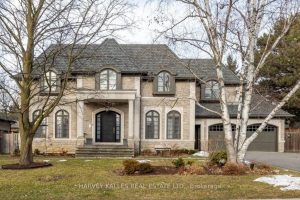4-bedroom detached home for sale in Toronto — 14 Sulgrave Crescent