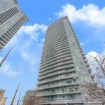 1-bedroom condo apartment for rent in Toronto — 1507 - 66 Forest Manor Road (Photo 4)