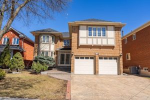 5-bedroom detached home for sale in York — 150 Rockwood Crescent