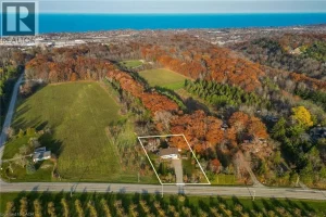 3-bedroom home for sale in Grimsby — 152 Ridge Road West