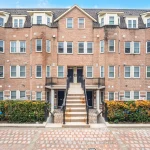 2-bedroom condo townhouse for sale in Toronto — 153 - 760 Lawrence Avenue W (Photo 1)
