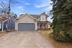 3-bedroom detached home for sale in Durham — 154 Brock Street E