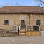 4-bedroom detached home for sale in Middlesex — 15750 Fifteen Mile Road (Photo 2)