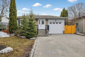 3-bedroom detached home for sale in York — 157 Orchard Heights Boulevard