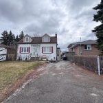 3-bedroom detached home for rent in Toronto — 15 Ambrose Road (Photo 5)