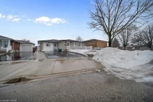 3-bedroom home for sale in Cambridge — 15 Anderson Drive