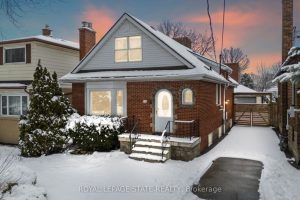 3-bedroom detached home for sale in Hamilton — 15 Millen Avenue