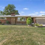 4-bedroom detached home for rent in Stoney Creek — 15 Sasha Court (Photo 4)