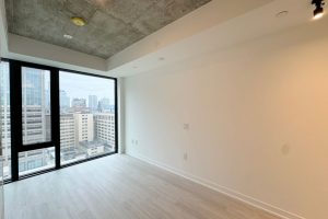 Studio condo apartment for rent in Toronto — 1605 - 195 Mccaul Street