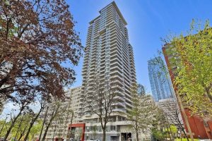 1-bedroom condo apartment for rent in Toronto — 1613 - 50 Dunfield Avenue