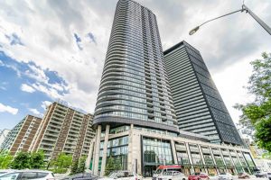 1-bedroom condo apartment for sale in Toronto — 1621 - 585 Bloor Street E