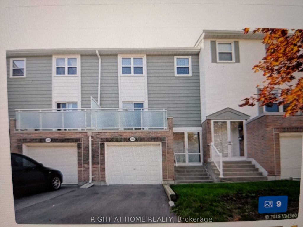 3-bedroom condo townhouse for sale in York — 164 - 1974 John Street (Photo 1)