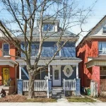 4-bedroom detached home for sale in Hamilton — 164 Macnab Street N (Photo 3)