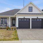 2-bedroom detached home for sale in Middlesex — 1670 Upper West Avenue (Photo 1)