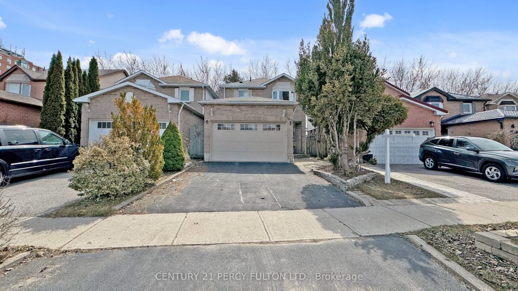 3-bedroom detached home for sale in Durham — 1671 Portland Court (Photo 1)