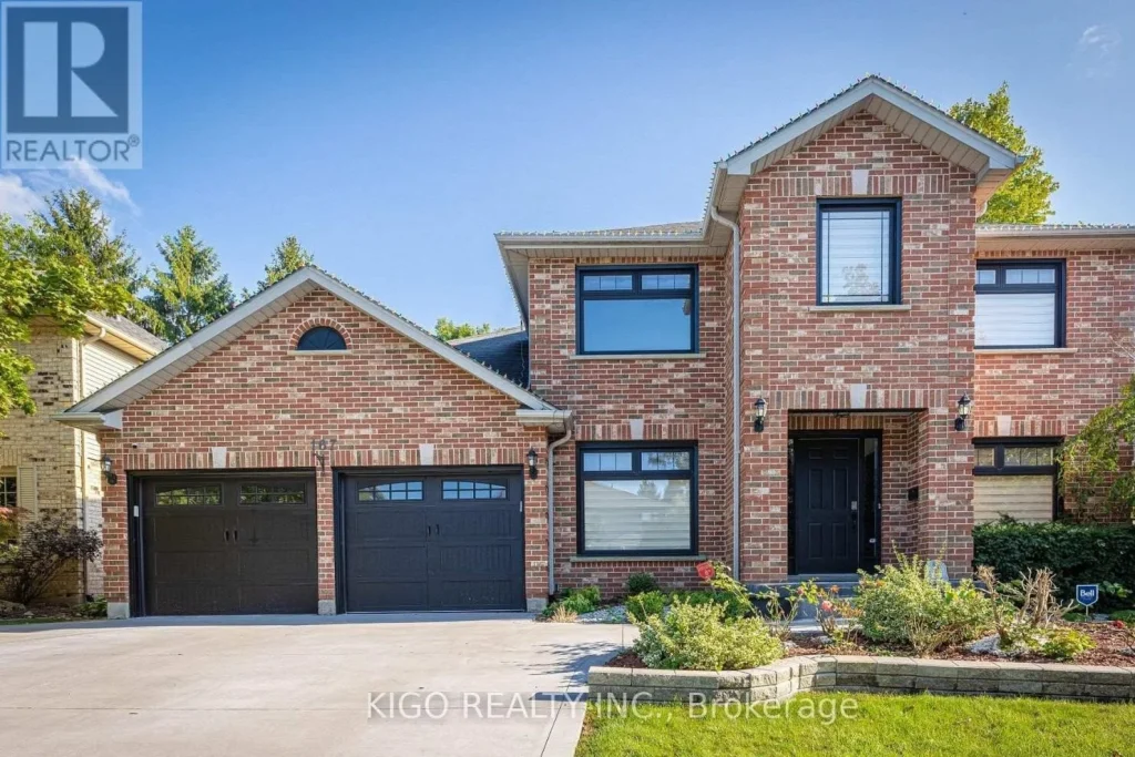 5-bedroom home for sale in London North — 167 Sunnyside Drive (Photo 1)