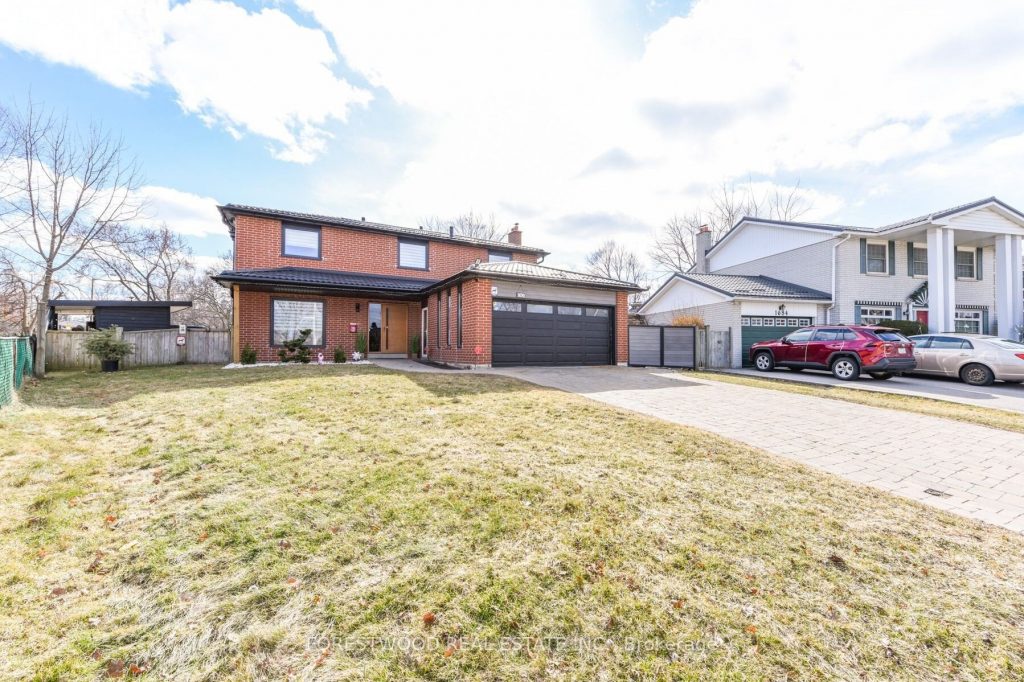 4-bedroom detached home for sale in Peel — 1690 Saltdene Terrace (Photo 1)