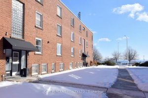 2-bedroom co-op apartment for sale in Halton — 16 - 1351 Lakeshore Road